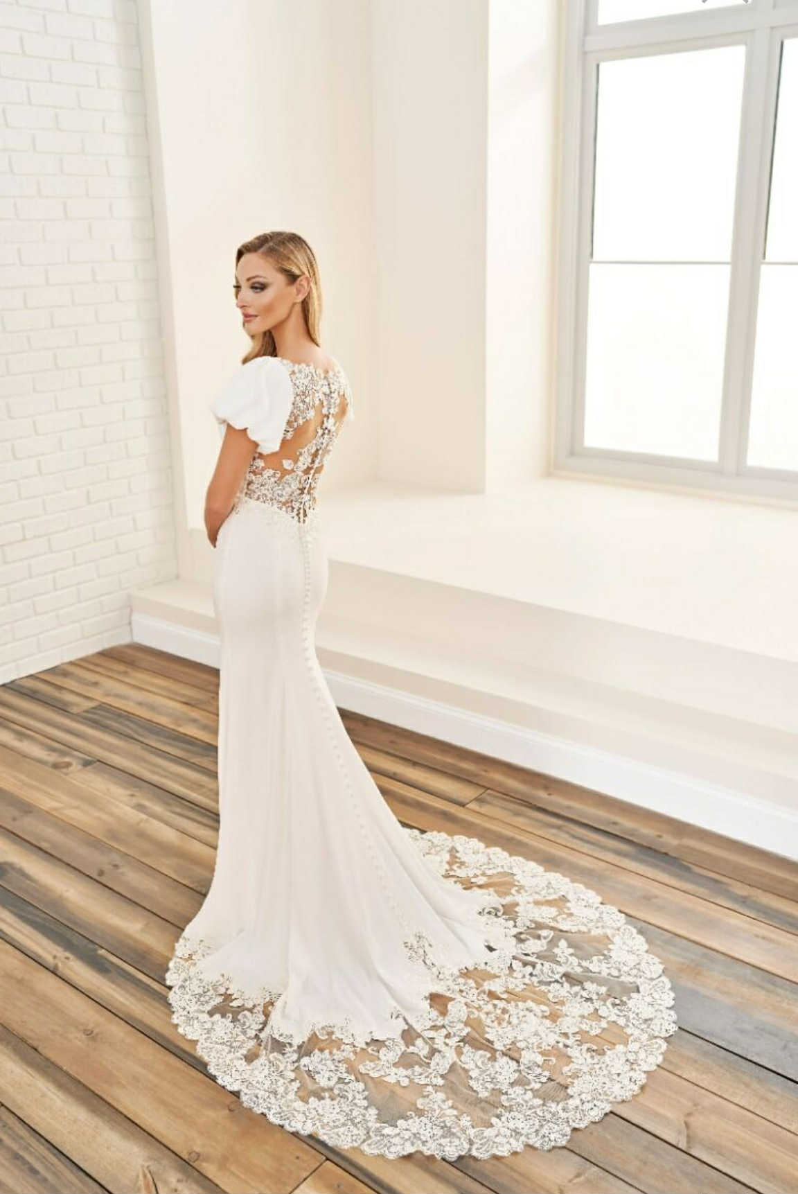 Enchanting by Mon Cheri E507