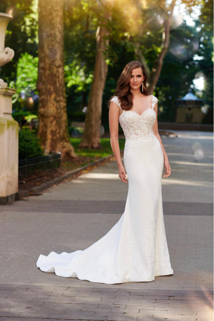 ENCHANTING BY MON CHERI Style #120162