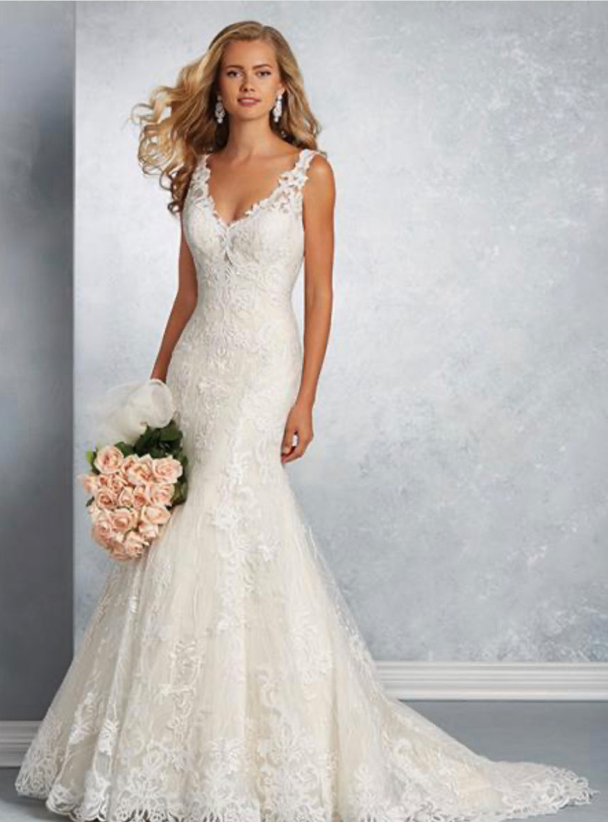 Alfred Angelo Style #2601 Radha's Bridal Alfred Angelo Style #2601 Radha's Bridal