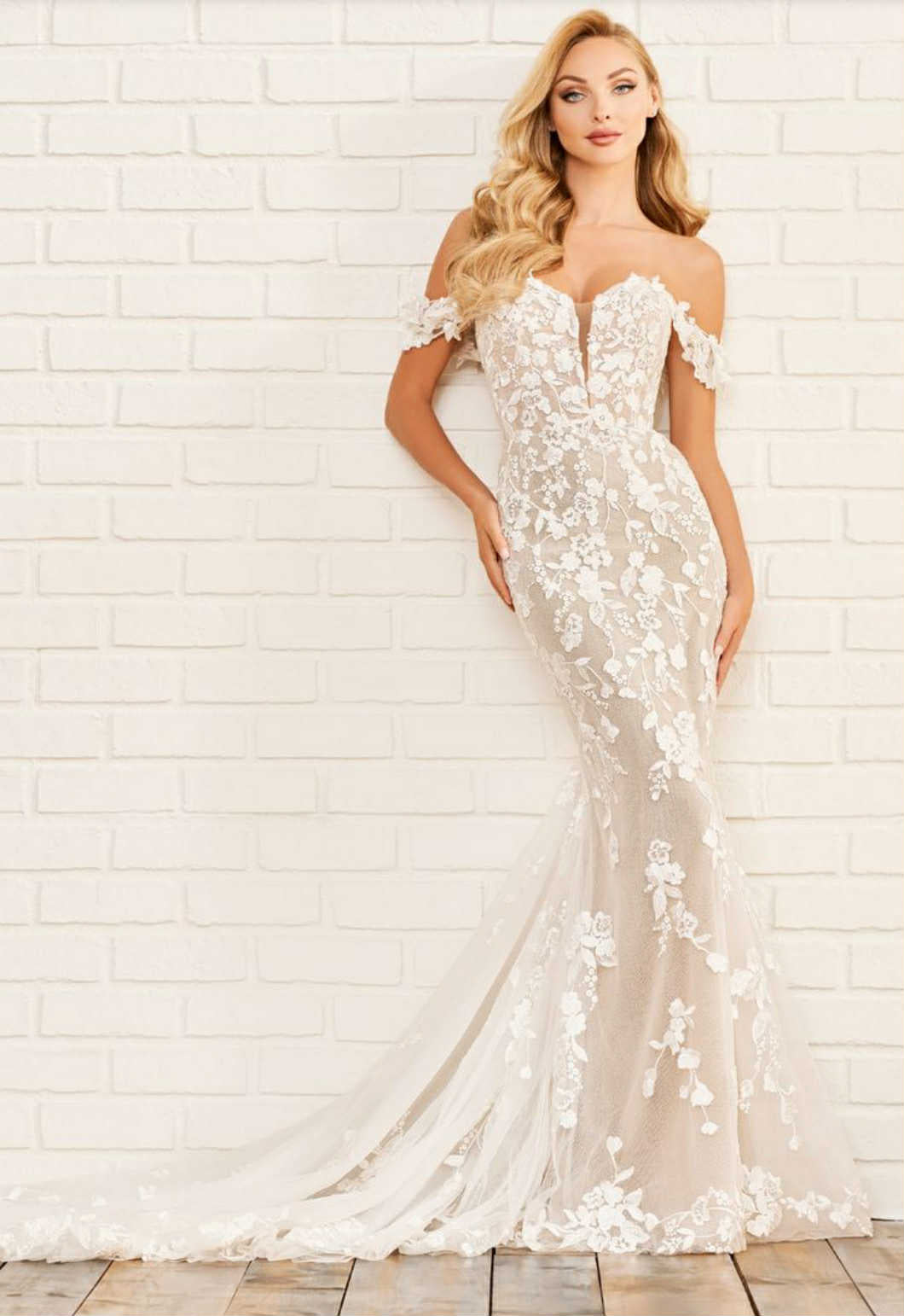 Enchanting by Mon Cheri E 521